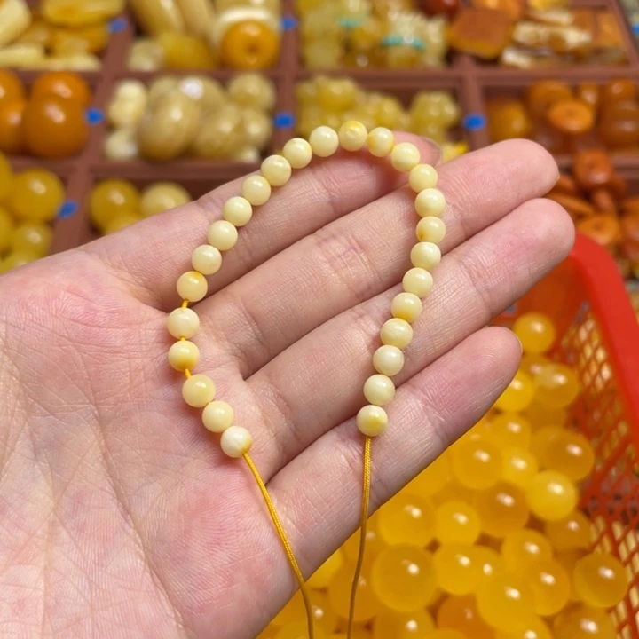 阿***月蜜蜡未镶嵌珠宝奇石散珠