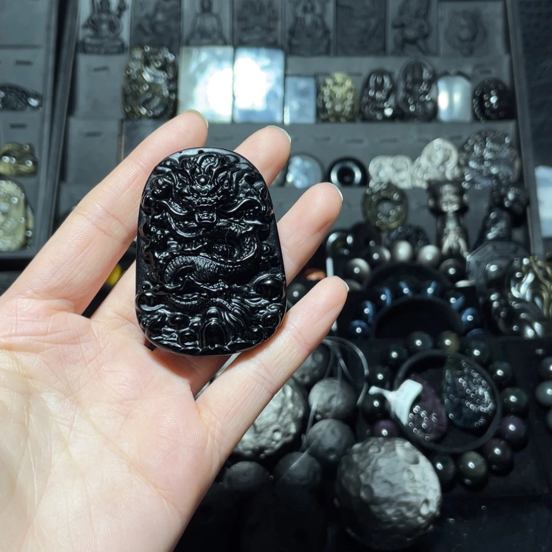 。***儿黑曜岩未镶嵌珠宝奇石
