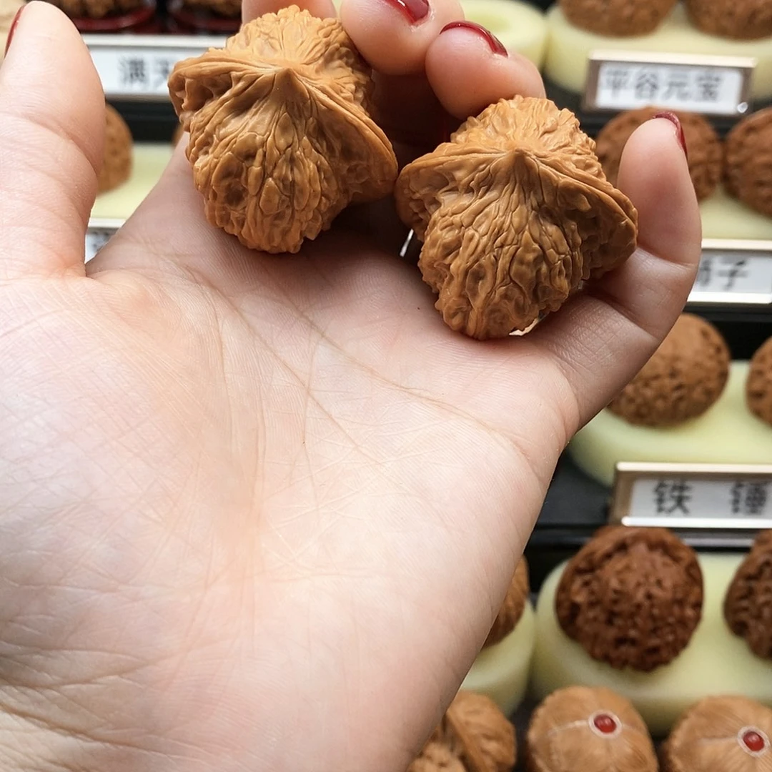 文玩核桃把件白蛇谷38全品1005