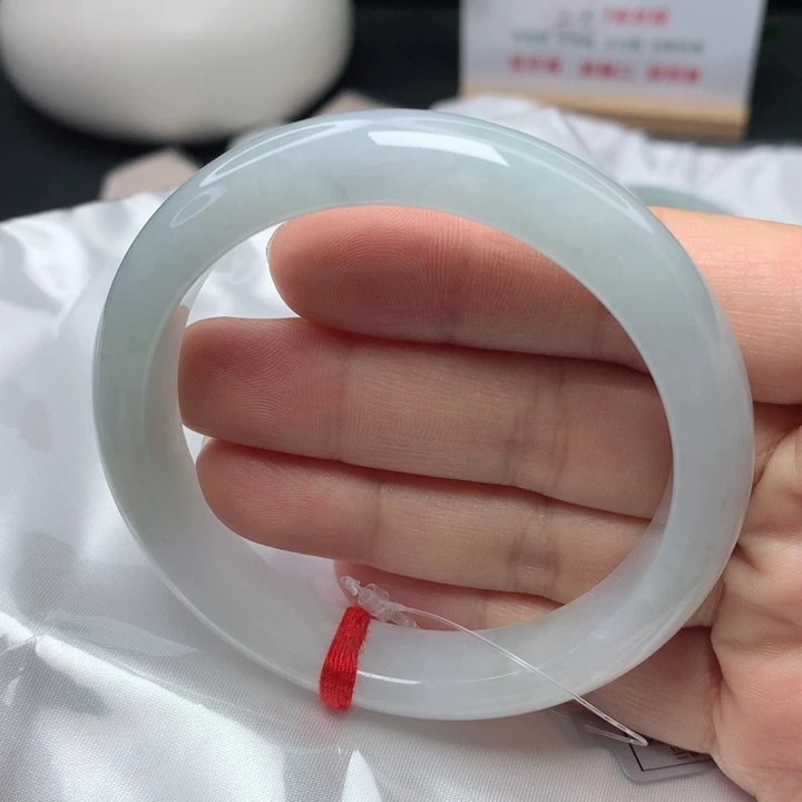 翡翠手镯未镶嵌60606161