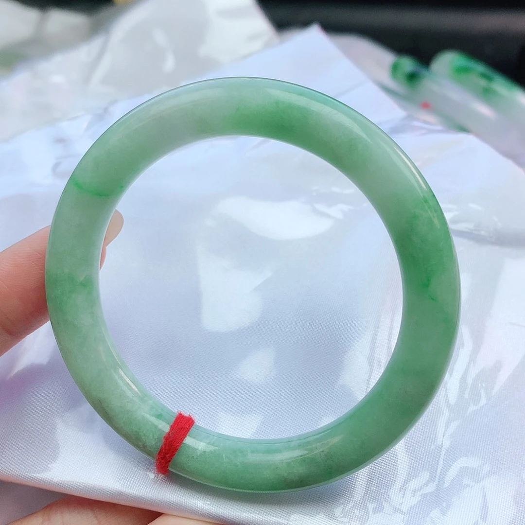 翡翠手镯未镶嵌55圆条882271