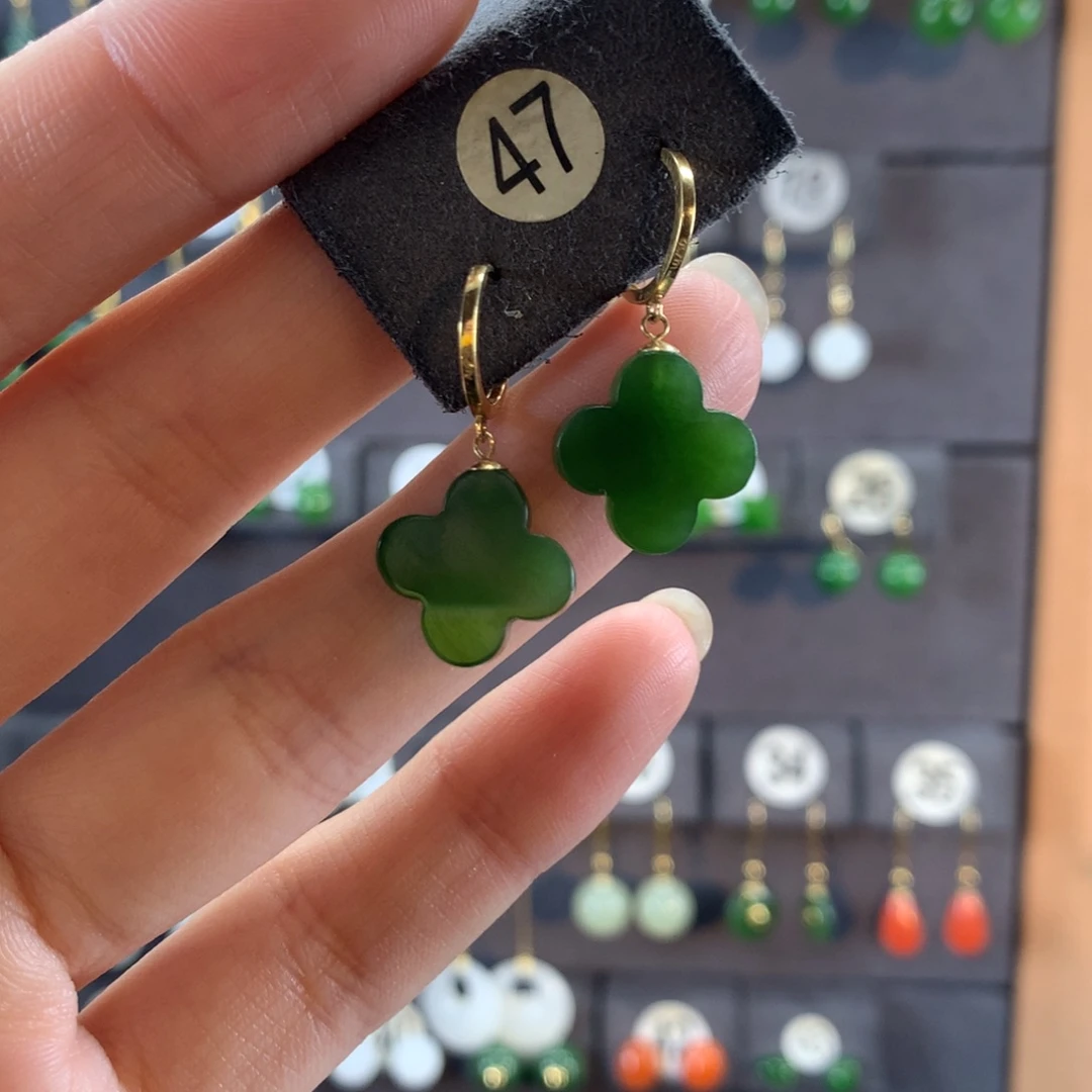 和田玉18K金镶嵌耳饰