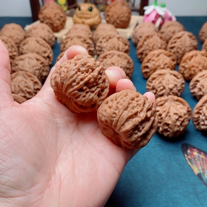 文玩核桃把件平谷凹底37