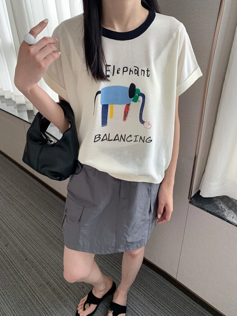 卡通宽松型圆领短袖老钱风T恤印花撞色温婉风