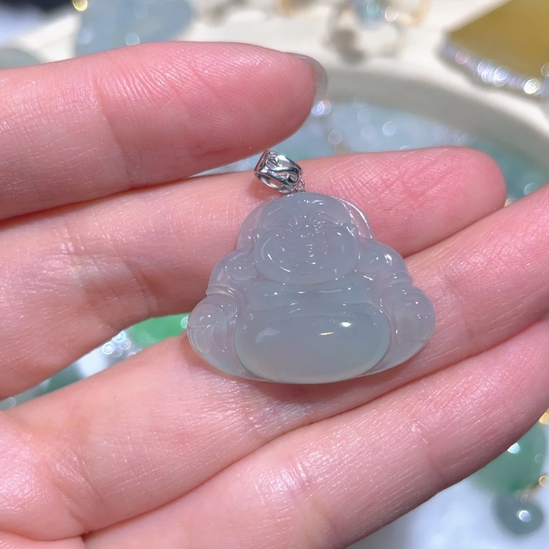 翡翠颈饰18K金镶嵌翡翠