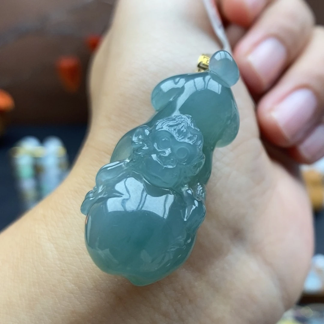 【闪购商品】颈饰18K金镶嵌翡翠60