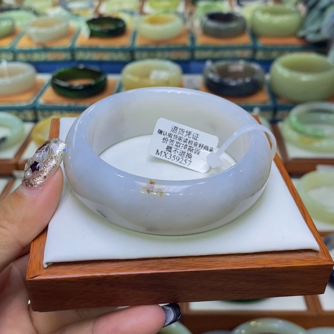 和田玉未镶嵌手镯和田玉且末青花56