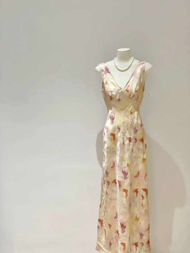 知雨前【度假风】桑蚕丝无袖双V背心碎花连衣裙女夏斜裁修身鱼尾裙