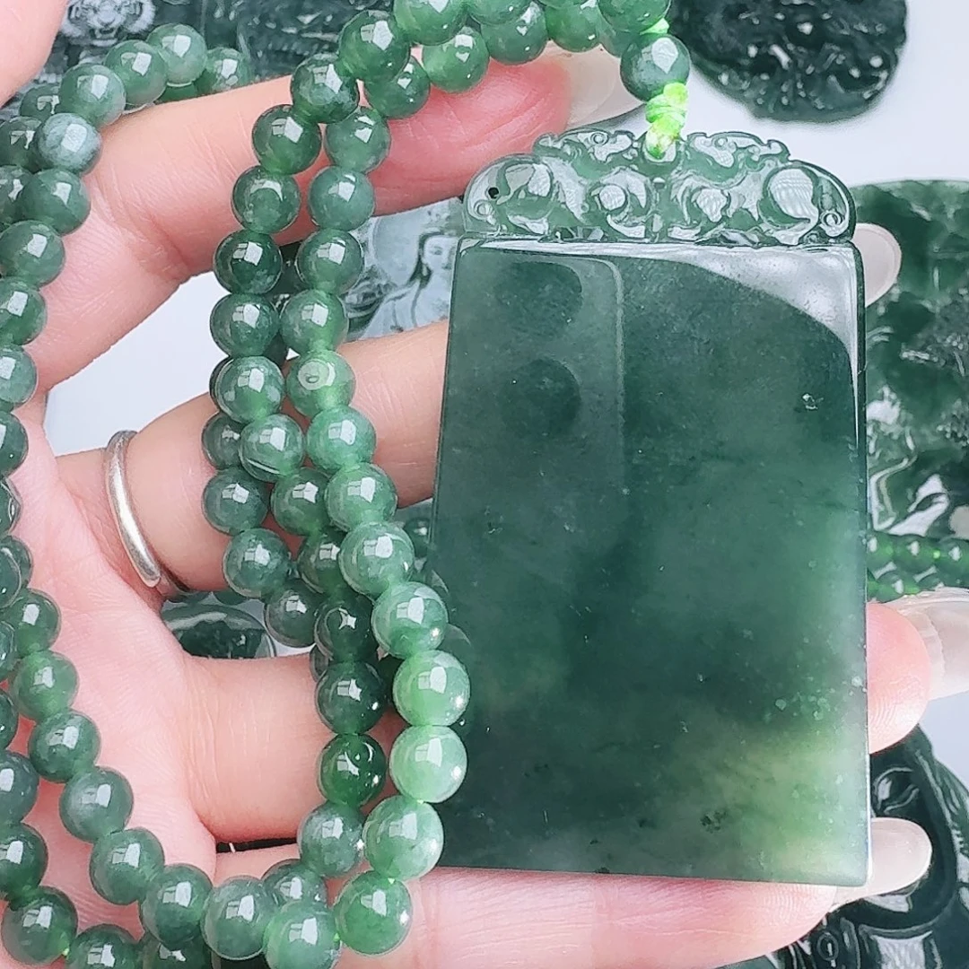 翡翠未镶嵌颈饰111