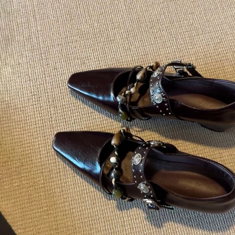 复古风铆钉串珠方头内增高玛丽珍鞋女冬季新款浅口一字带气质单鞋