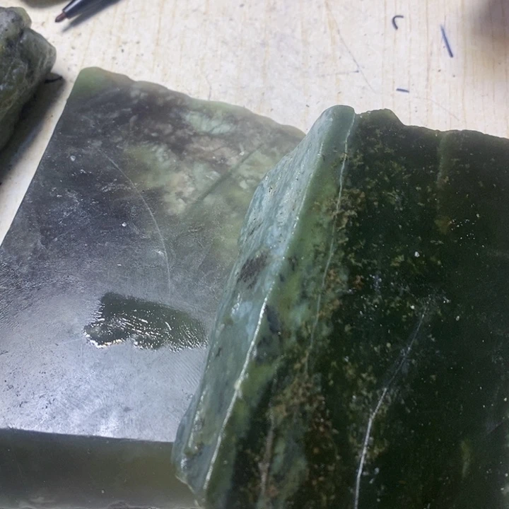 透闪石质玉珠宝半成品未镶嵌