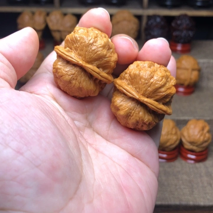 文玩核桃把件19龙鳞舍利疙瘩包35