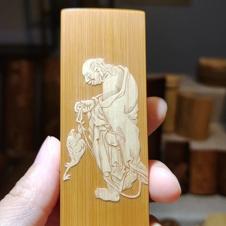 听***你竹竹雕牙签盒手把件