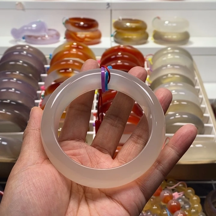 玛瑙/玉髓未镶嵌手镯圈口63.8纹雾