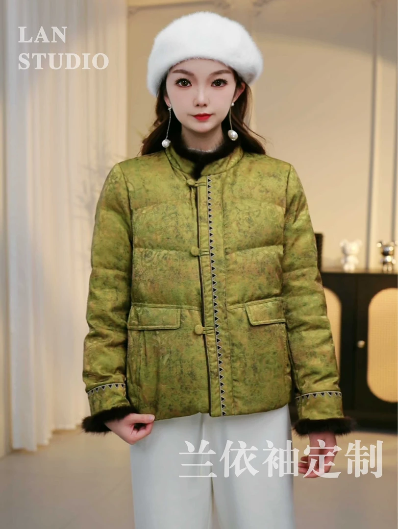 真鹅绒-双色刺绣毛领简约花边装饰国风50鹅绒羽绒服显瘦女外套