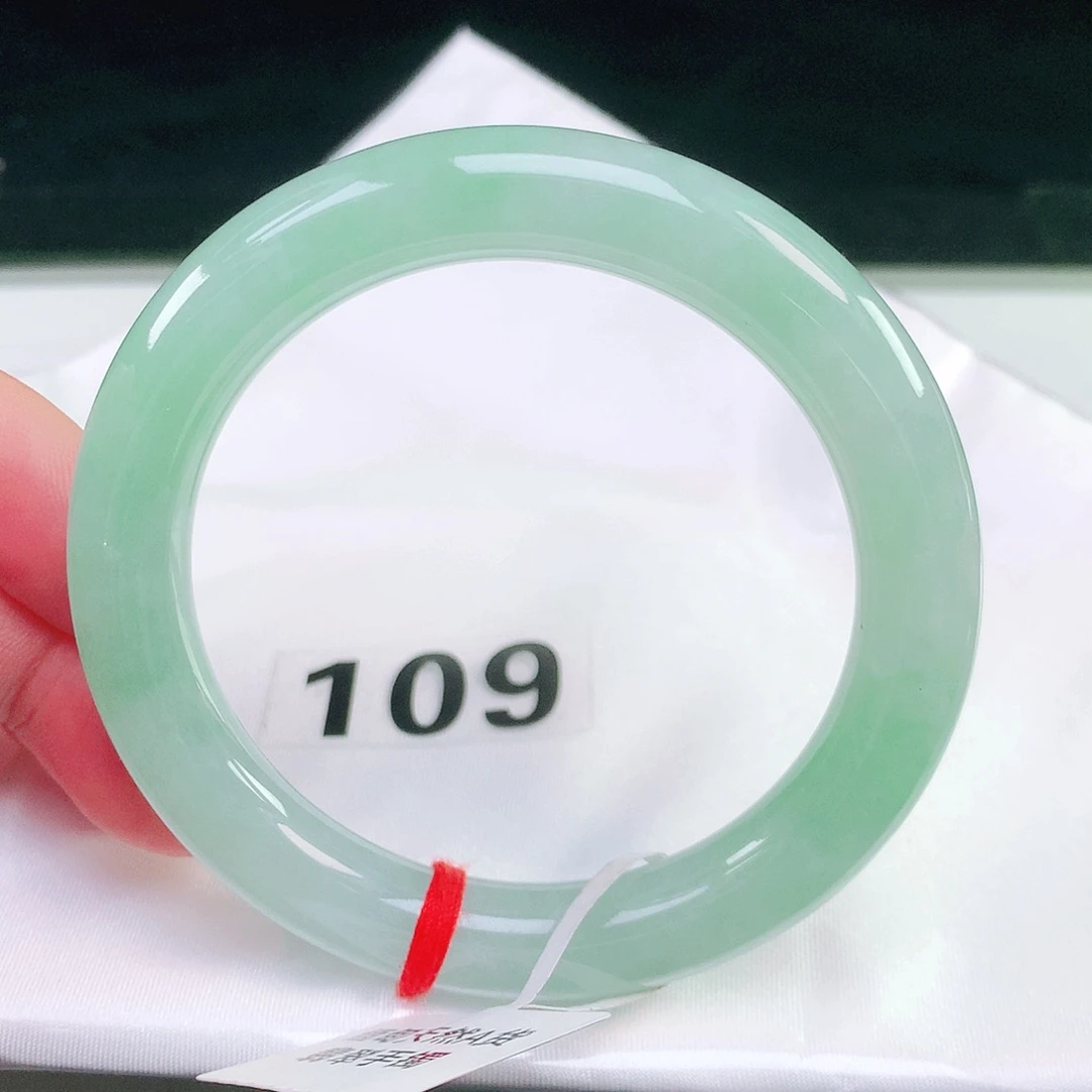 未镶嵌手镯（圆镯）翡翠109