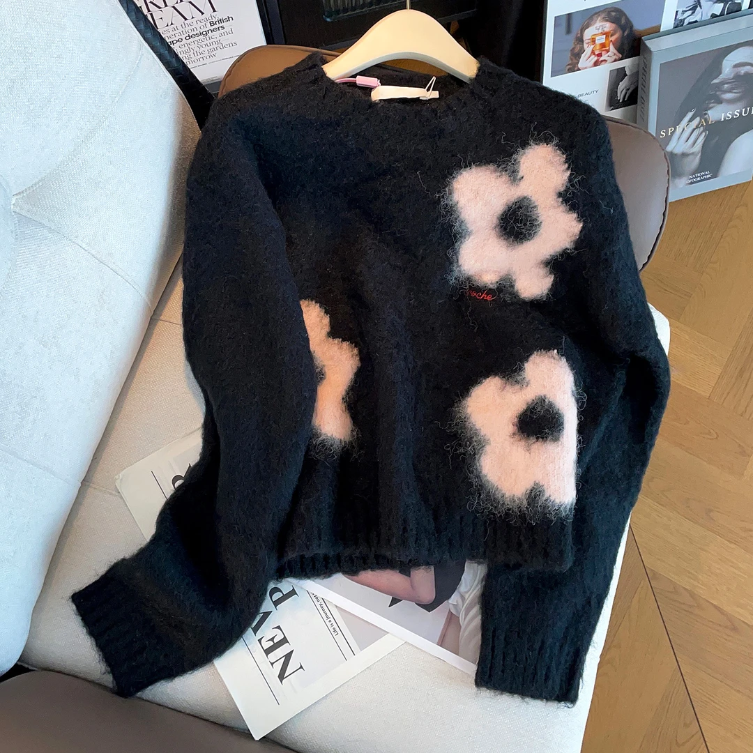 轻奢高端女装25秋冬新款韩版宽松黑色小花刺绣针织上衣MAU1757