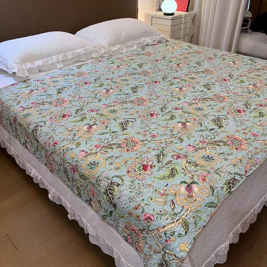 双生花150-180斜纹棉绗缝夹棉床盖可铺可盖