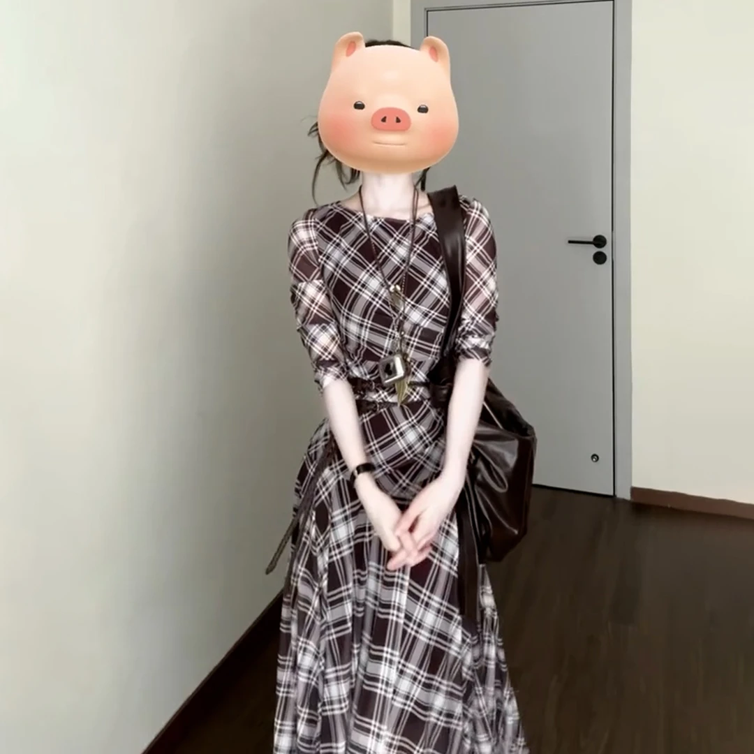 法式高级感格纹长袖连衣裙子女早秋季2025新款高级感气质收腰长裙