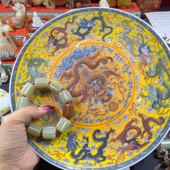 飞***侠和田玉（糖玉）未镶嵌挂件