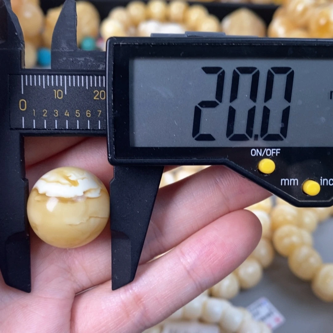 蜜蜡未镶嵌珠宝奇石4.5g