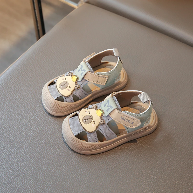 凉鞋夏季2025新款婴儿软底学步鞋1-3岁2儿童包头小童洞洞鞋沙滩鞋