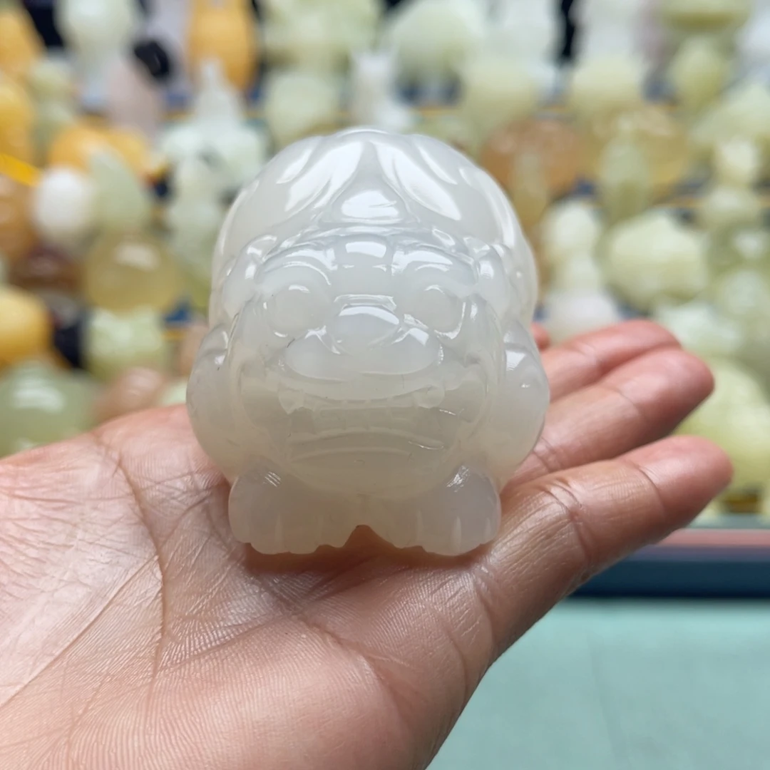 用***9玉天然桌面小摆件