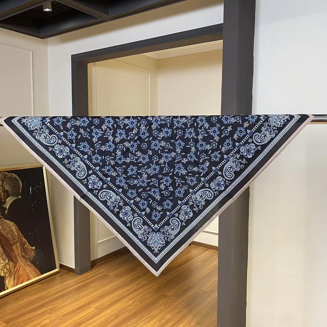 手工敲边加机器敲边 提花 别致苞花图案  方巾 WJ0107