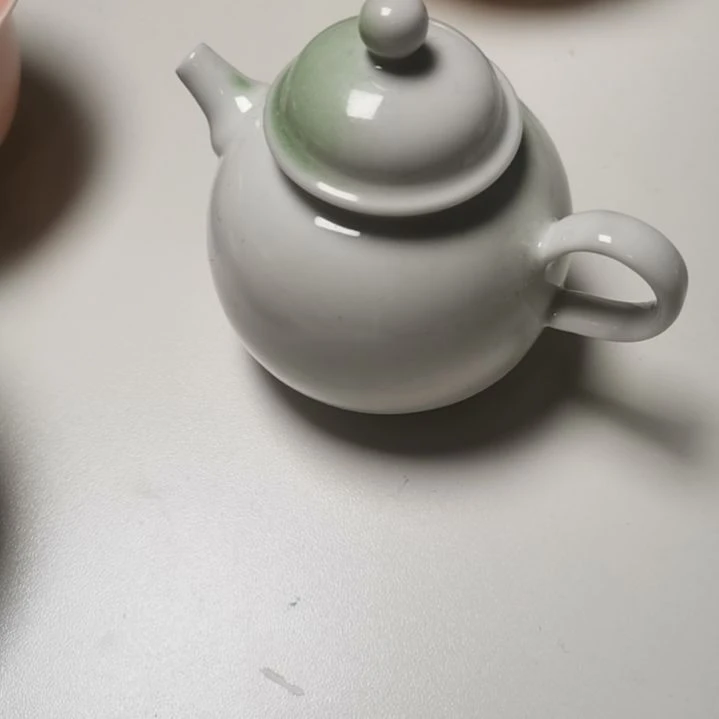 景德镇陶瓷小茶壶