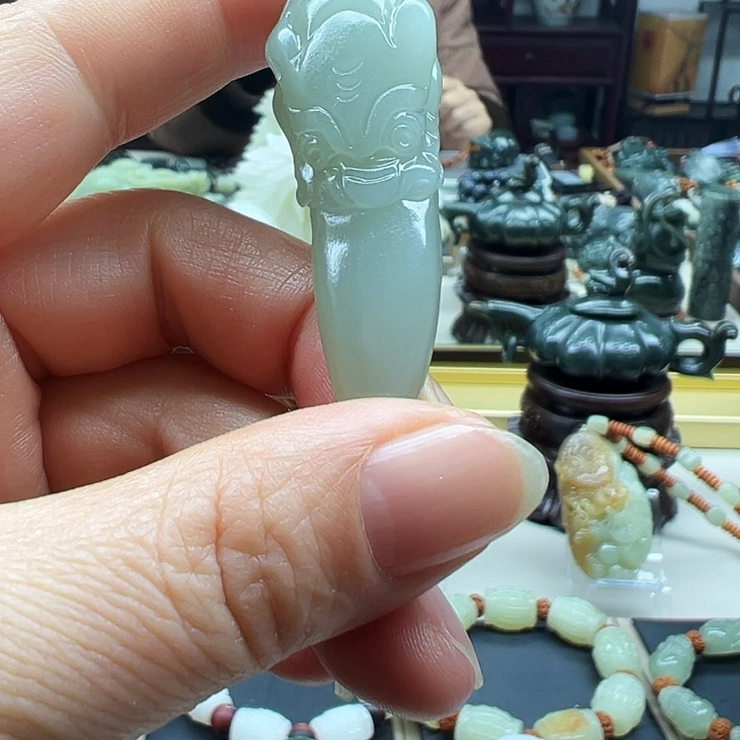 和田玉未镶嵌挂件