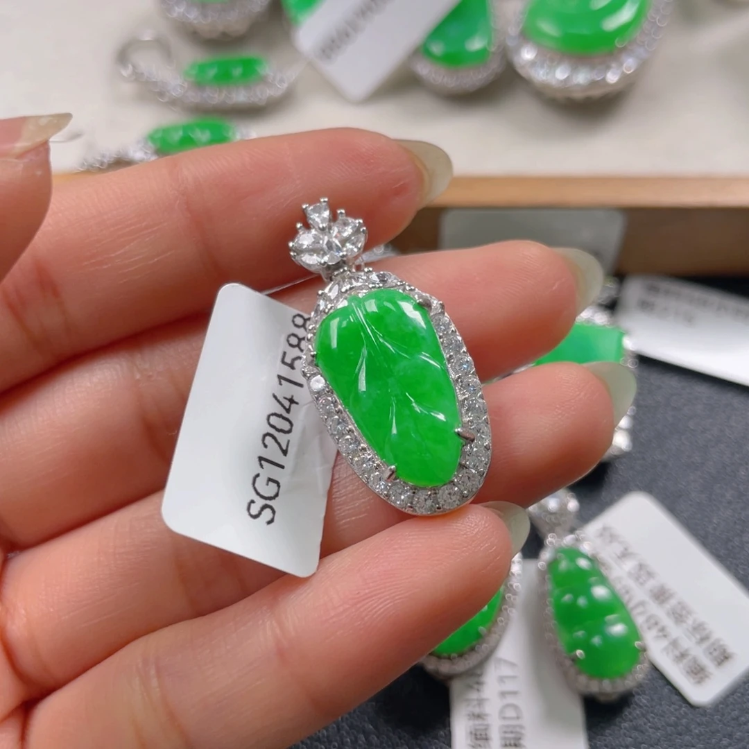 翡翠银S925镶嵌吊坠(不含链)翡翠