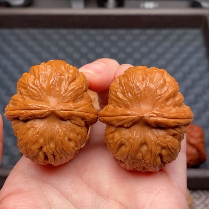 文玩核桃把件元宝