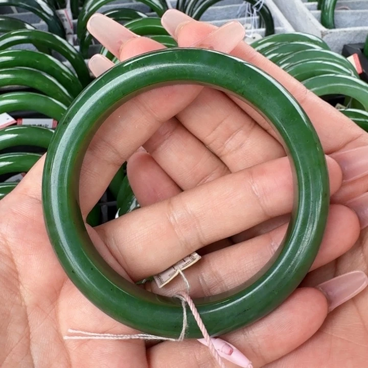 和田玉（碧玉）手镯未镶嵌