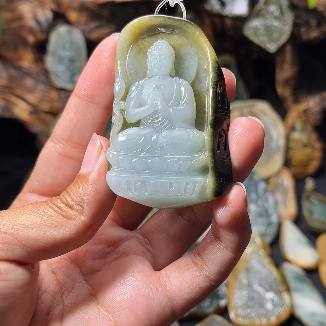 谢***现定制翡翠未镶嵌佛