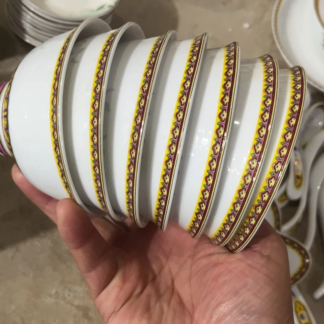 瓷片四寸玲珑碗七个微瑕