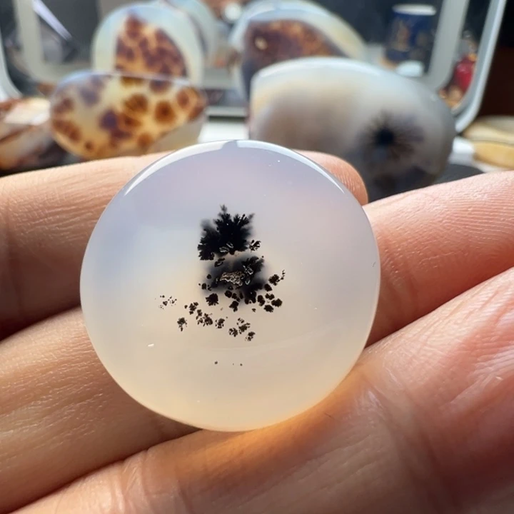 未镶嵌玛瑙/玉髓珠宝奇石