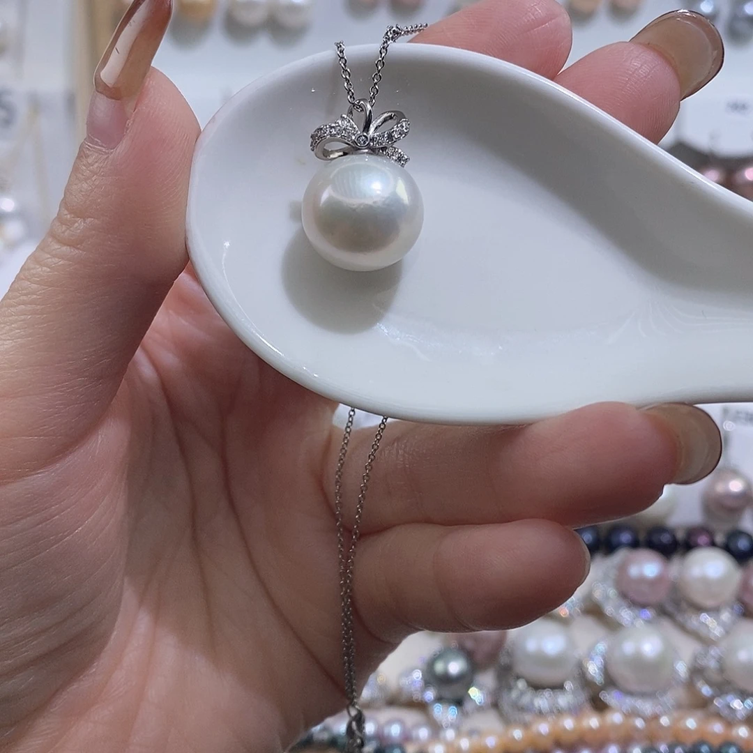 余****淡水珍珠银S925镶嵌吊坠(赠链)w14.2