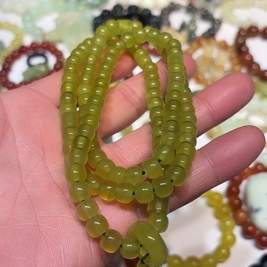 蛇纹石玉未镶嵌项链