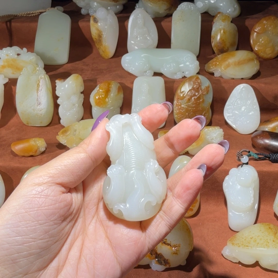 满***倉和田玉未镶嵌挂件