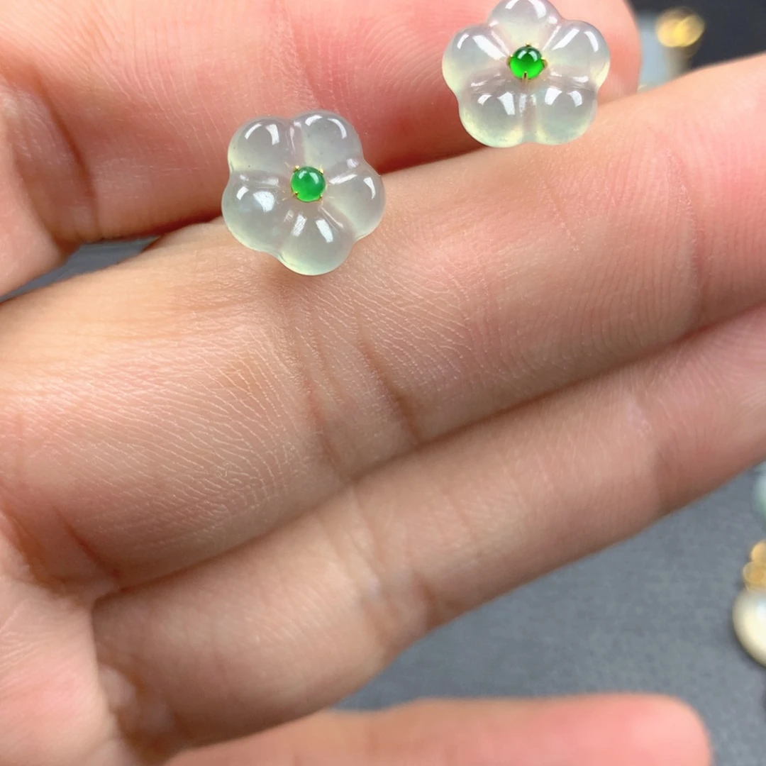 【闪购商品】翡翠18K金镶嵌颈饰翡翠