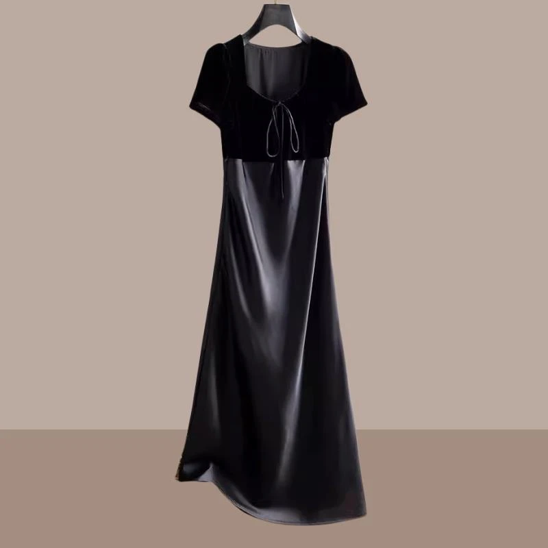 法式2025新款方领蝴蝶结爆款连衣裙裙子长裙修身显瘦小黑裙夏季