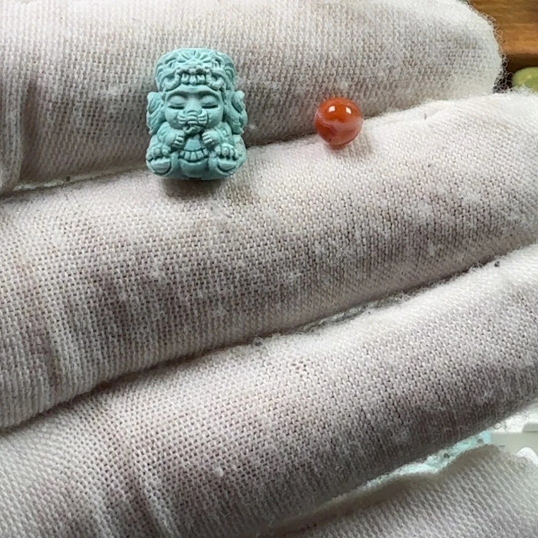 晓***哥南红玛瑙未镶嵌颈饰象神