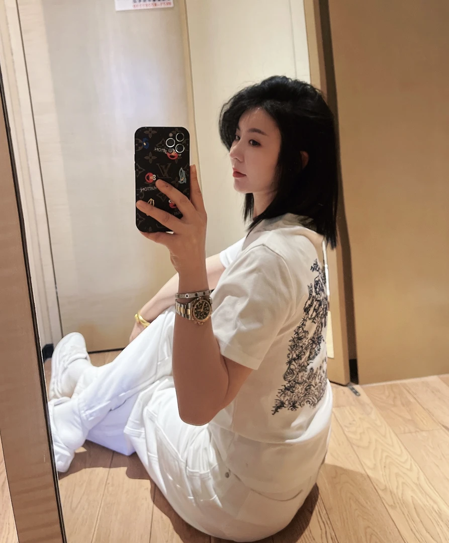 哝NONG-2025春夏新款欧若风后背刺绣花卉蜜蜂短袖T恤DT-QJ0692337