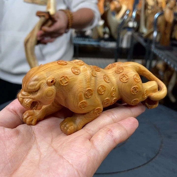 柏木（崖柏）金钱豹