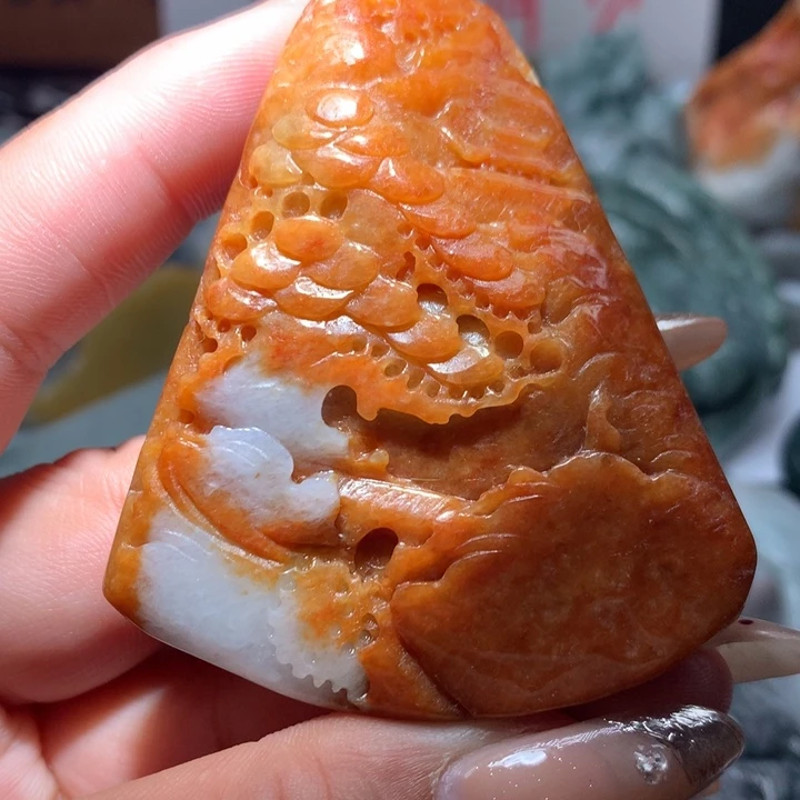 翡翠未镶嵌颈饰保真天然A货翡翠