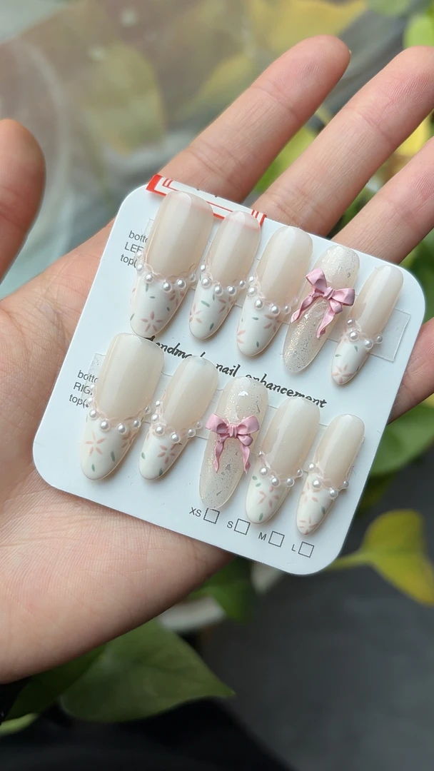喜柿·温柔碎花裙甜美蝴蝶结穿戴甲
