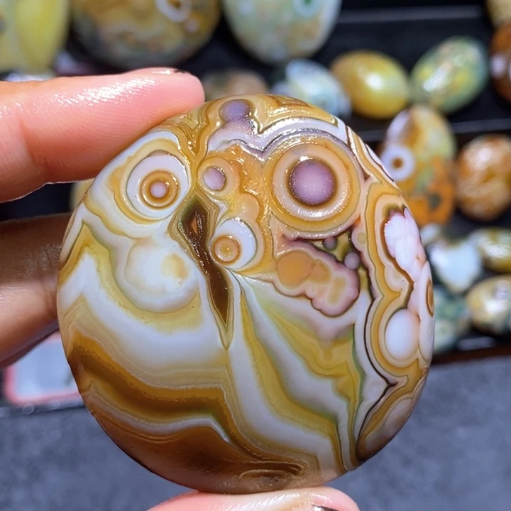 未镶嵌玛瑙/玉髓珠宝奇石