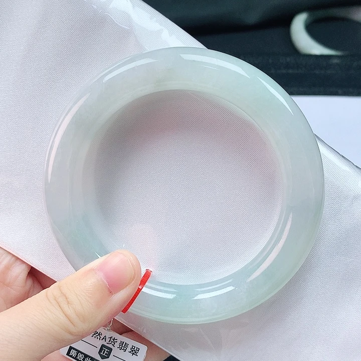 翡翠手镯未镶嵌59胖