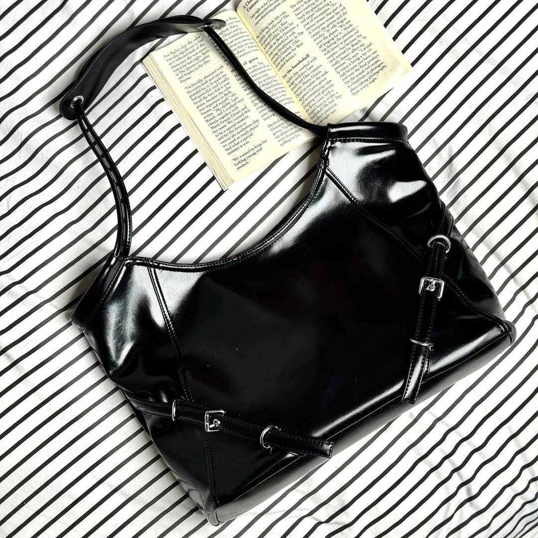 一张同学《长约38宽13高26cm》手提单肩腋下包C8882黑