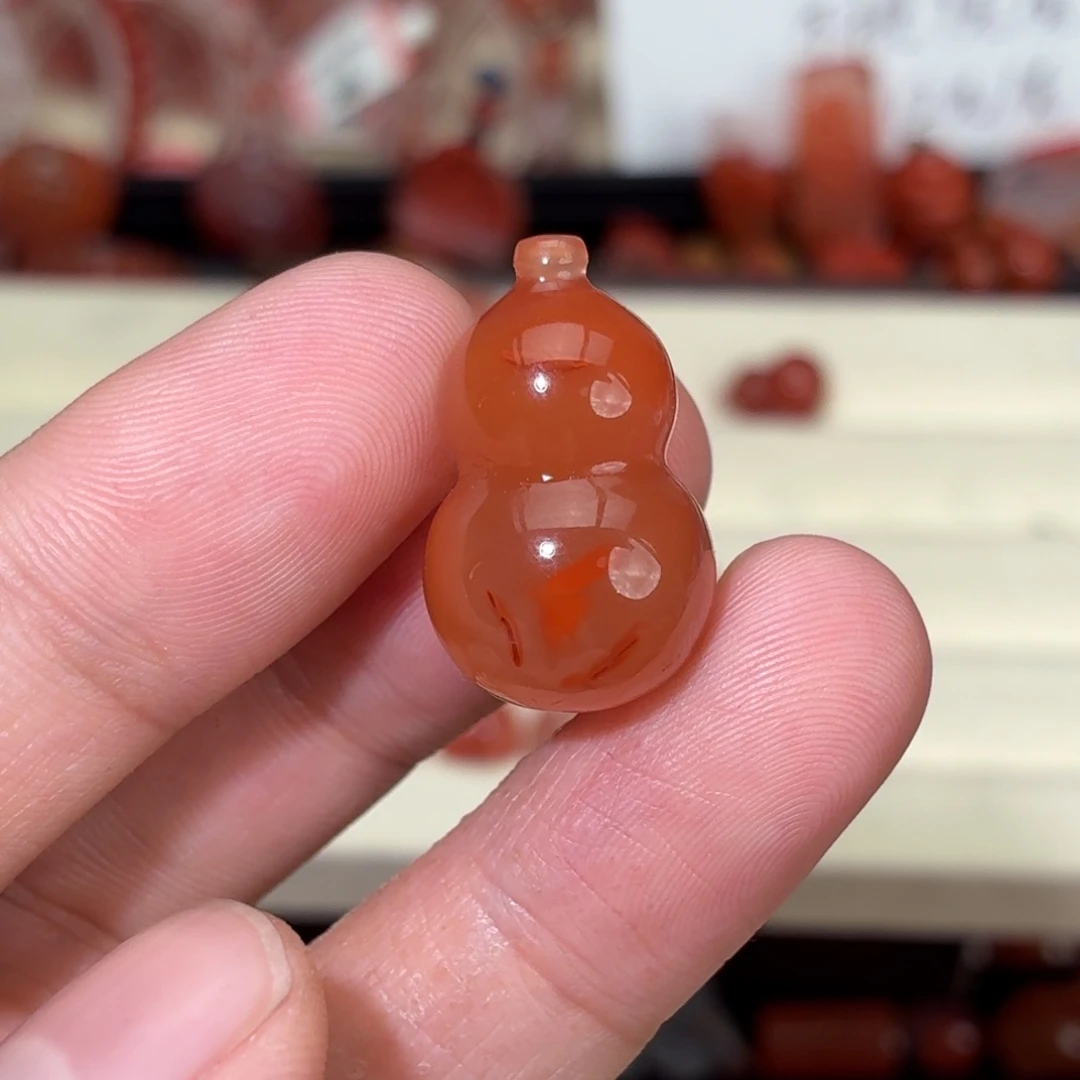 张****南红玛瑙未镶嵌颈饰胖葫芦1